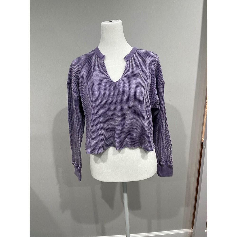 Madeline & Monroe Purple Waffle Knit Cropped V Neck Long Sleeve Top‎ Size M